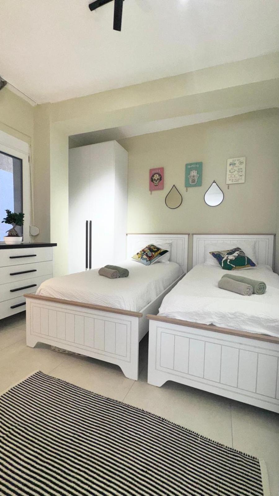 Newly Renovated Apartment Olive เดอร์มี ภายนอก รูปภาพ