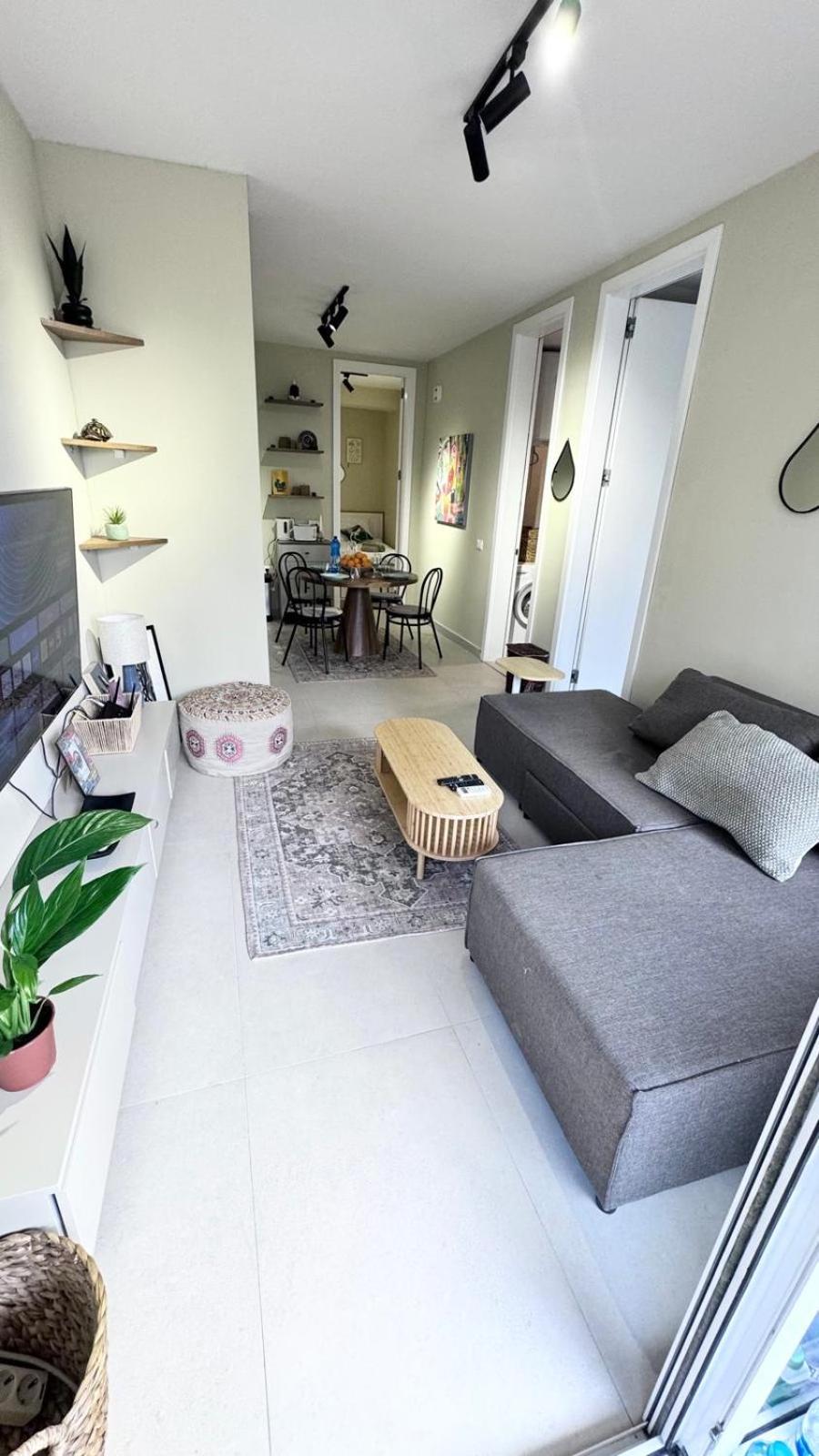 Newly Renovated Apartment Olive เดอร์มี ภายนอก รูปภาพ