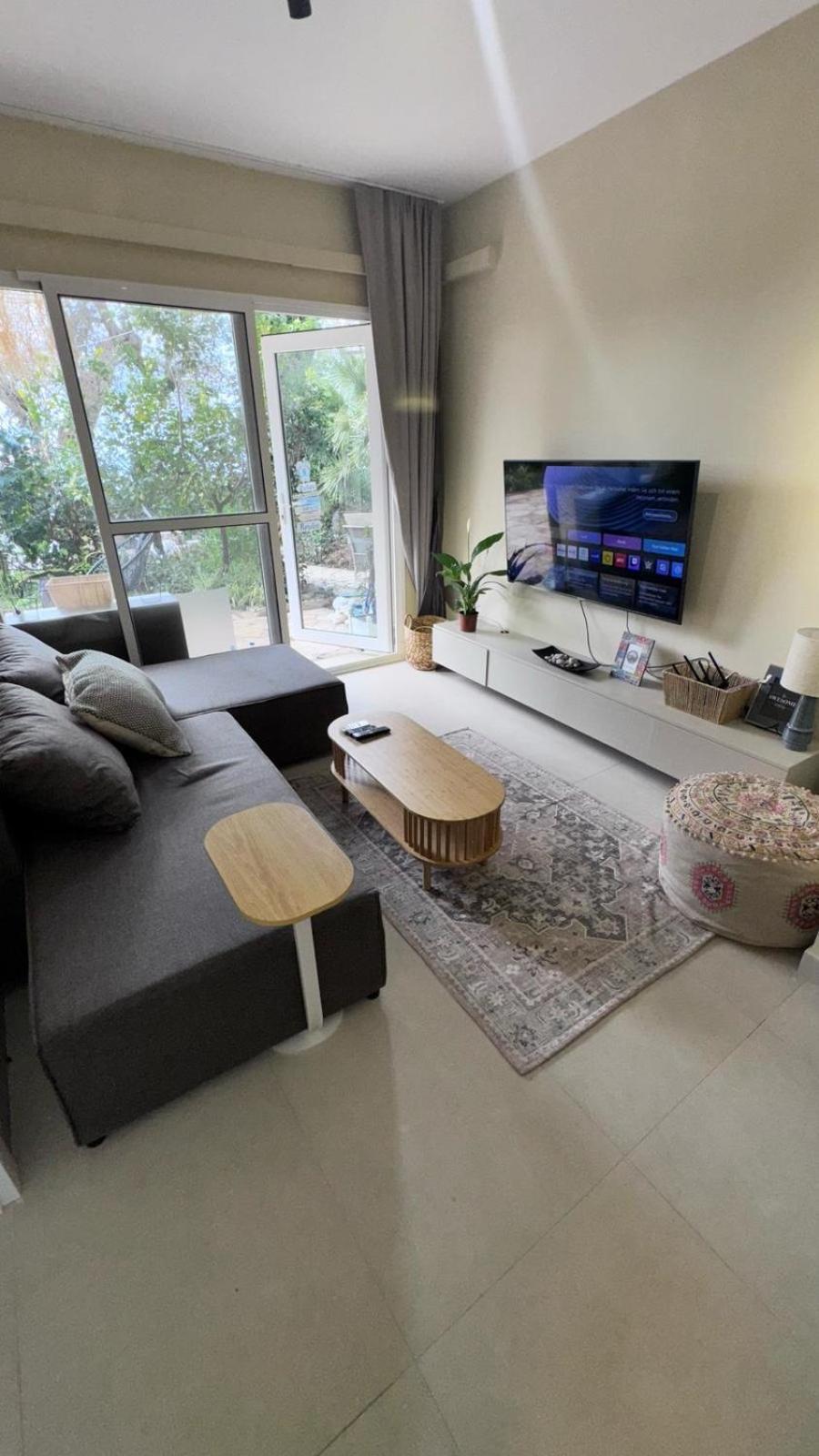 Newly Renovated Apartment Olive เดอร์มี ภายนอก รูปภาพ